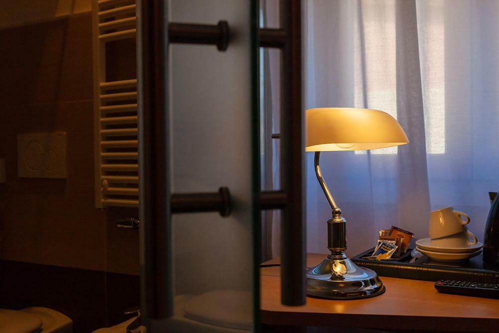 Art Hotel Ventaglio Bardolino Exterior photo